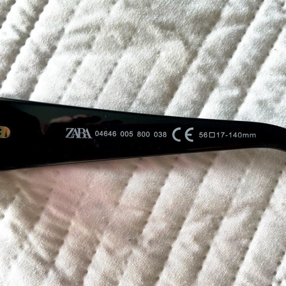 Zara Geometric Sunglasses - Picture 3 of 3